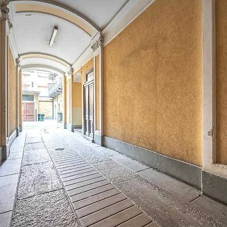 Stop&go In Porta Susa Apartment *